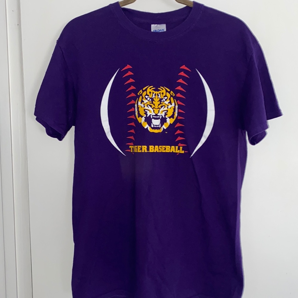 LSU Tiger Baseball T-Shirt Medium